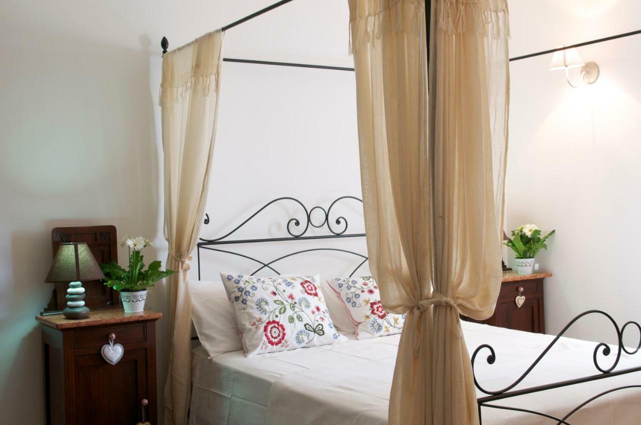 Le Tartarughe Rooms Magliano in Toscana Pokoj fotografie